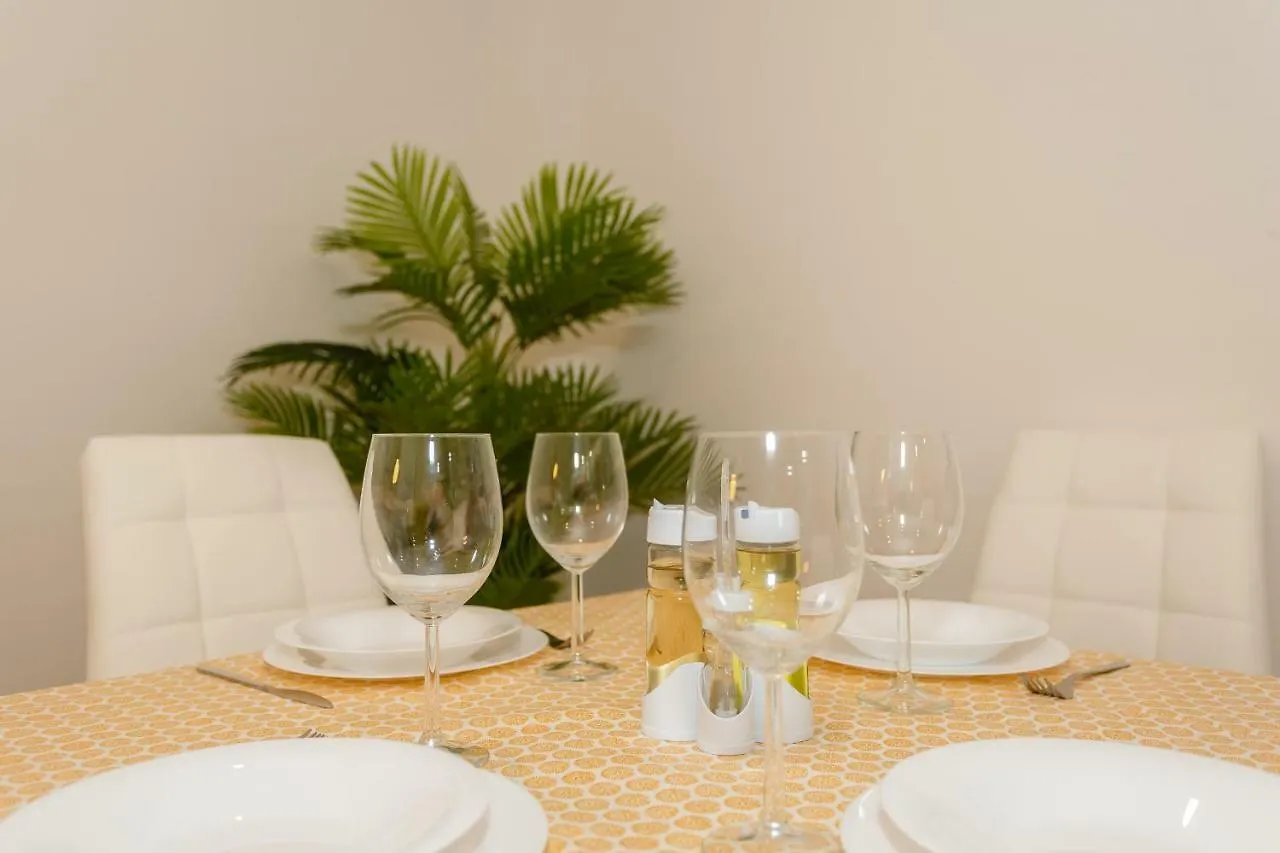 Apartment La Sorpresa Del Genoves By Cadiz4Rentals